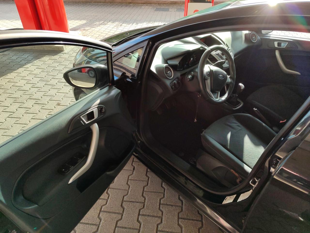 Ford Fiesta 1.2 TITANIUM GPL PROMO