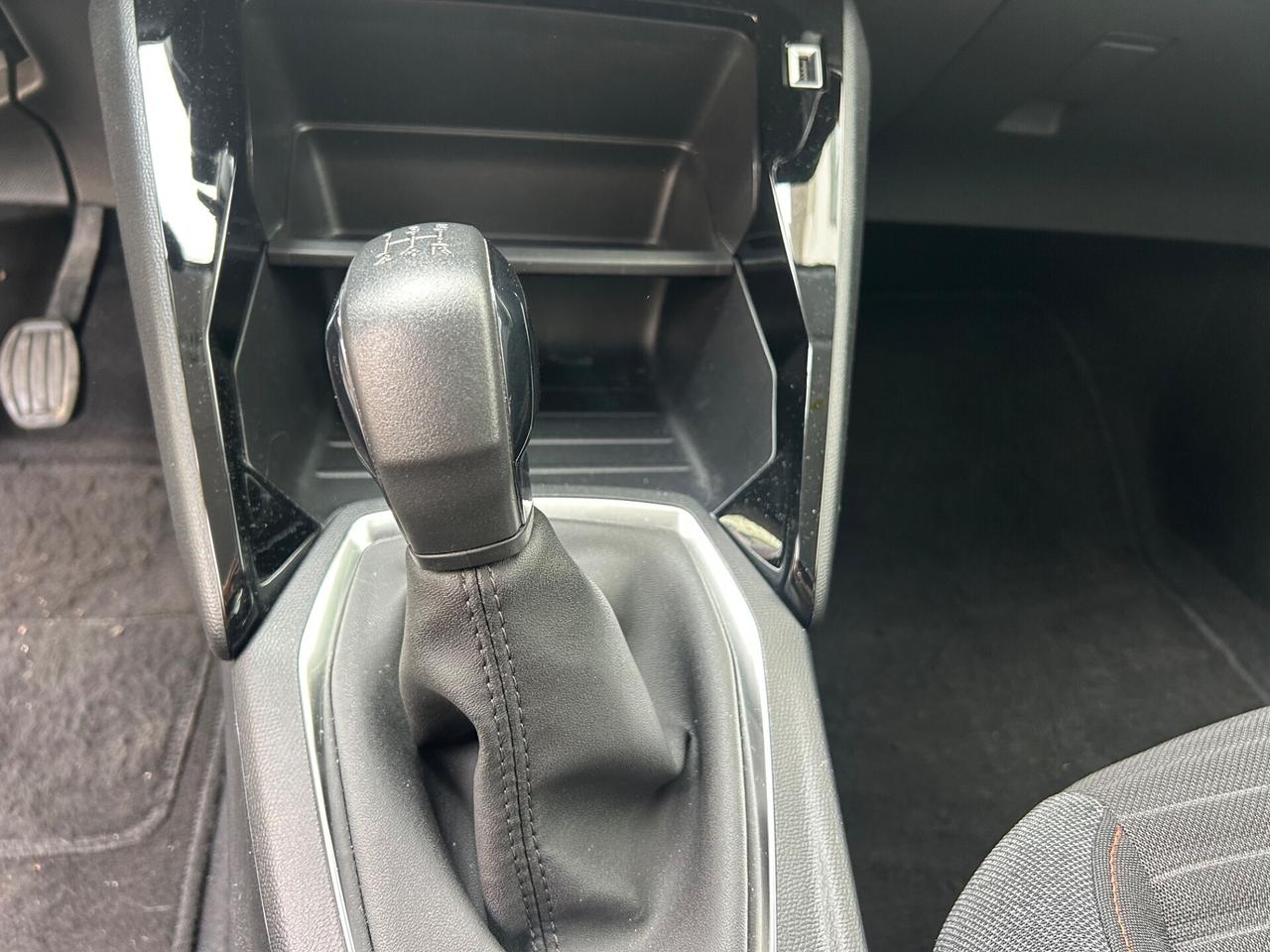 Peugeot 208 PureTech 75 “ PARI AL NUOVO 32.000 KM”