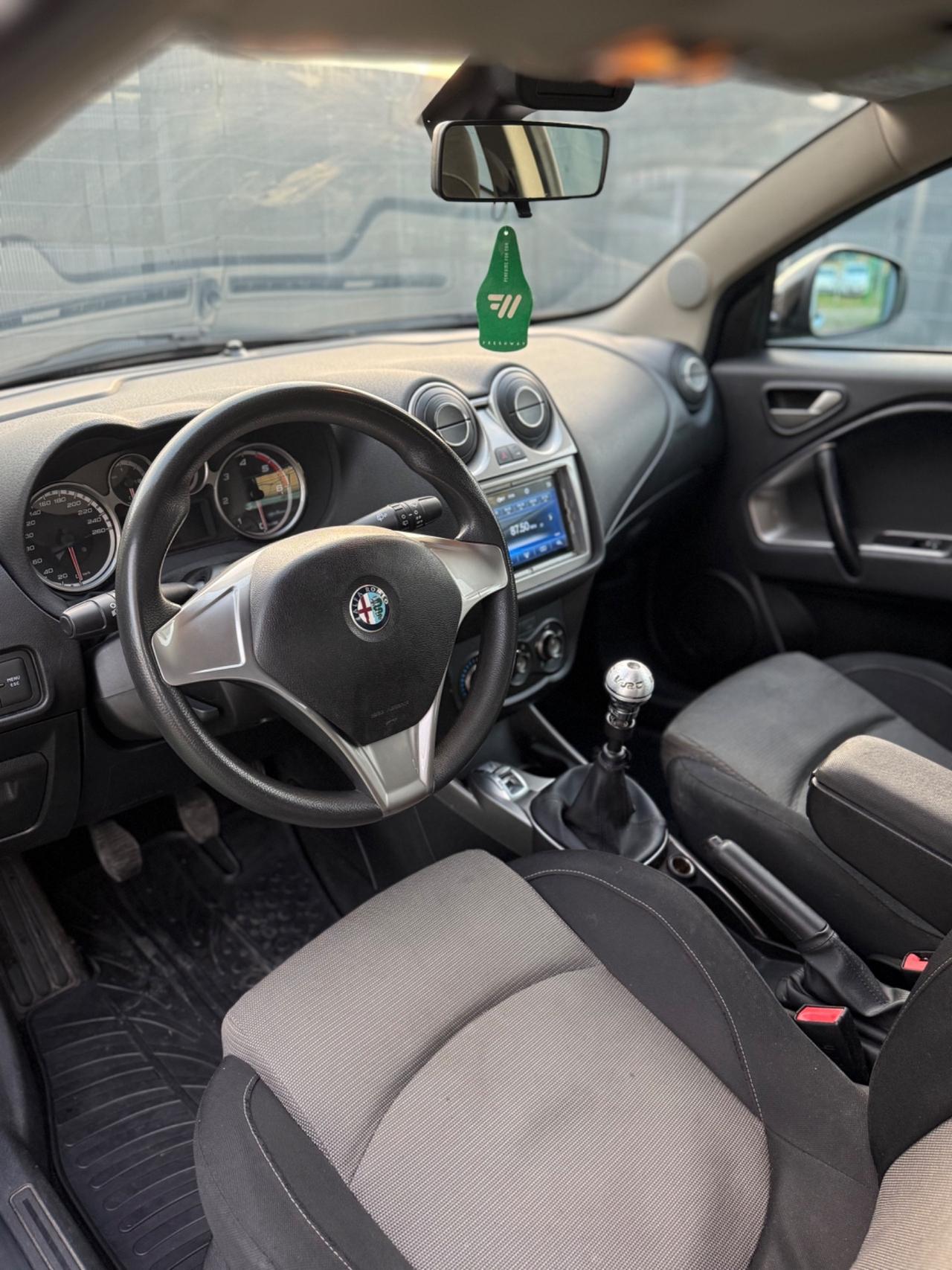 Alfa Romeo MITO 1.6 JTD DISTINCTIVE SPORT PACK