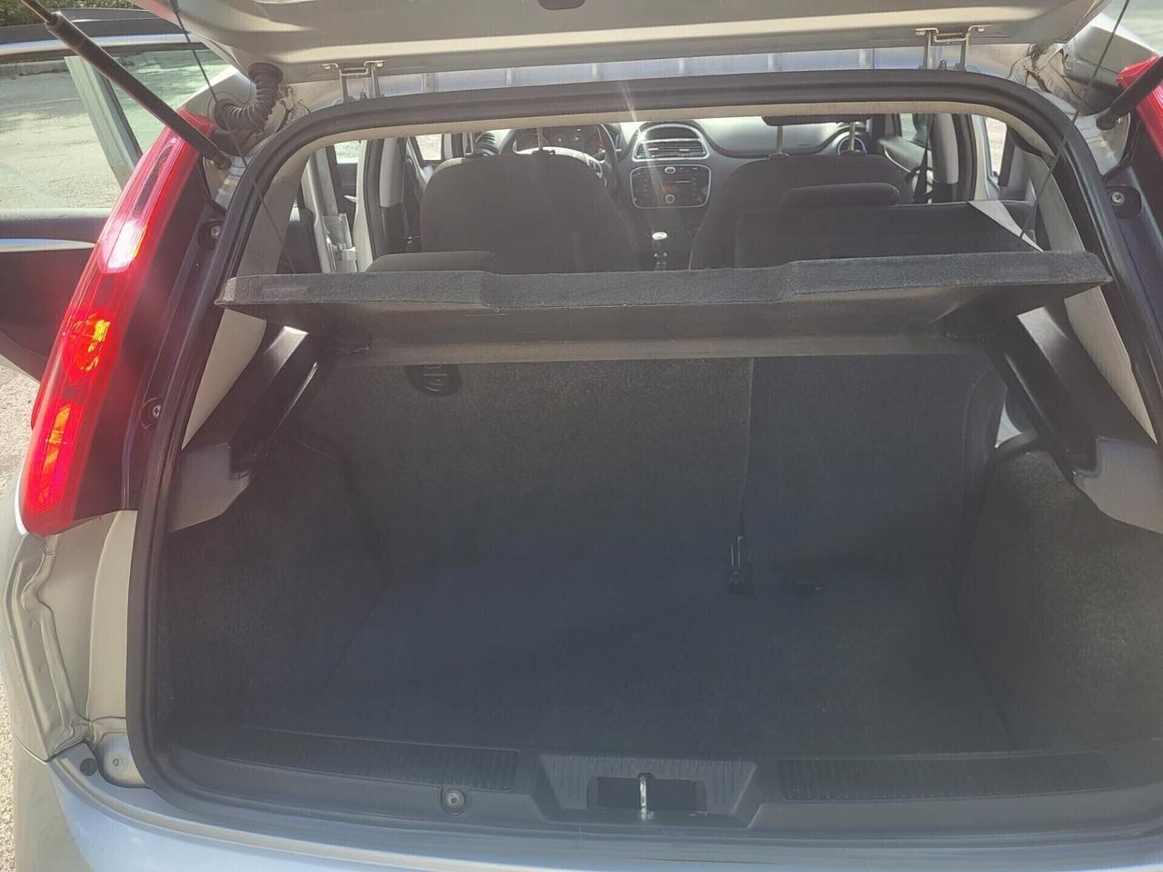 FIAT PUNTO EVO 1,2 GPL-UNICA PROPRIET-3 REVISIONI