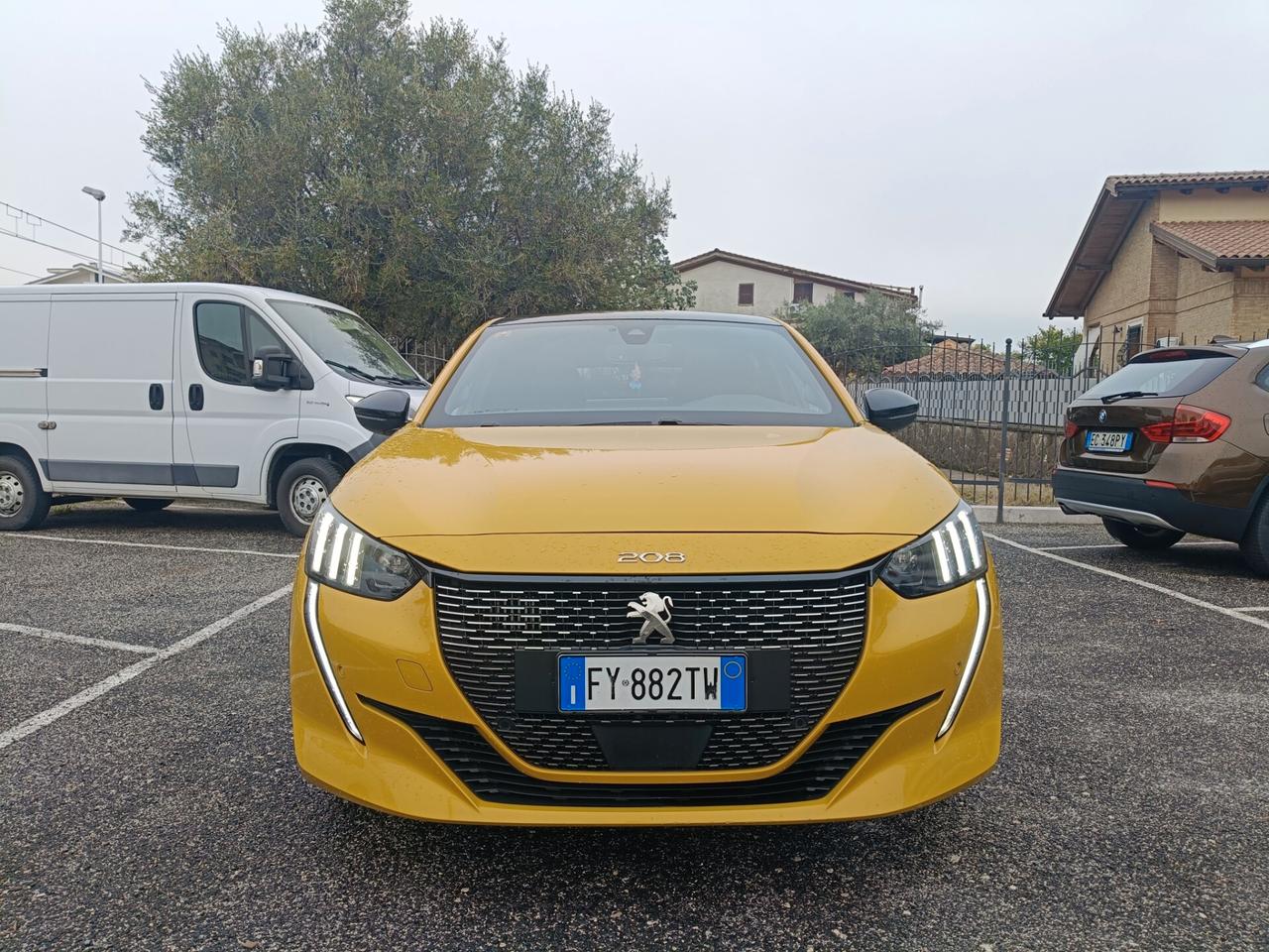 Peugeot 208 GT Line automatico