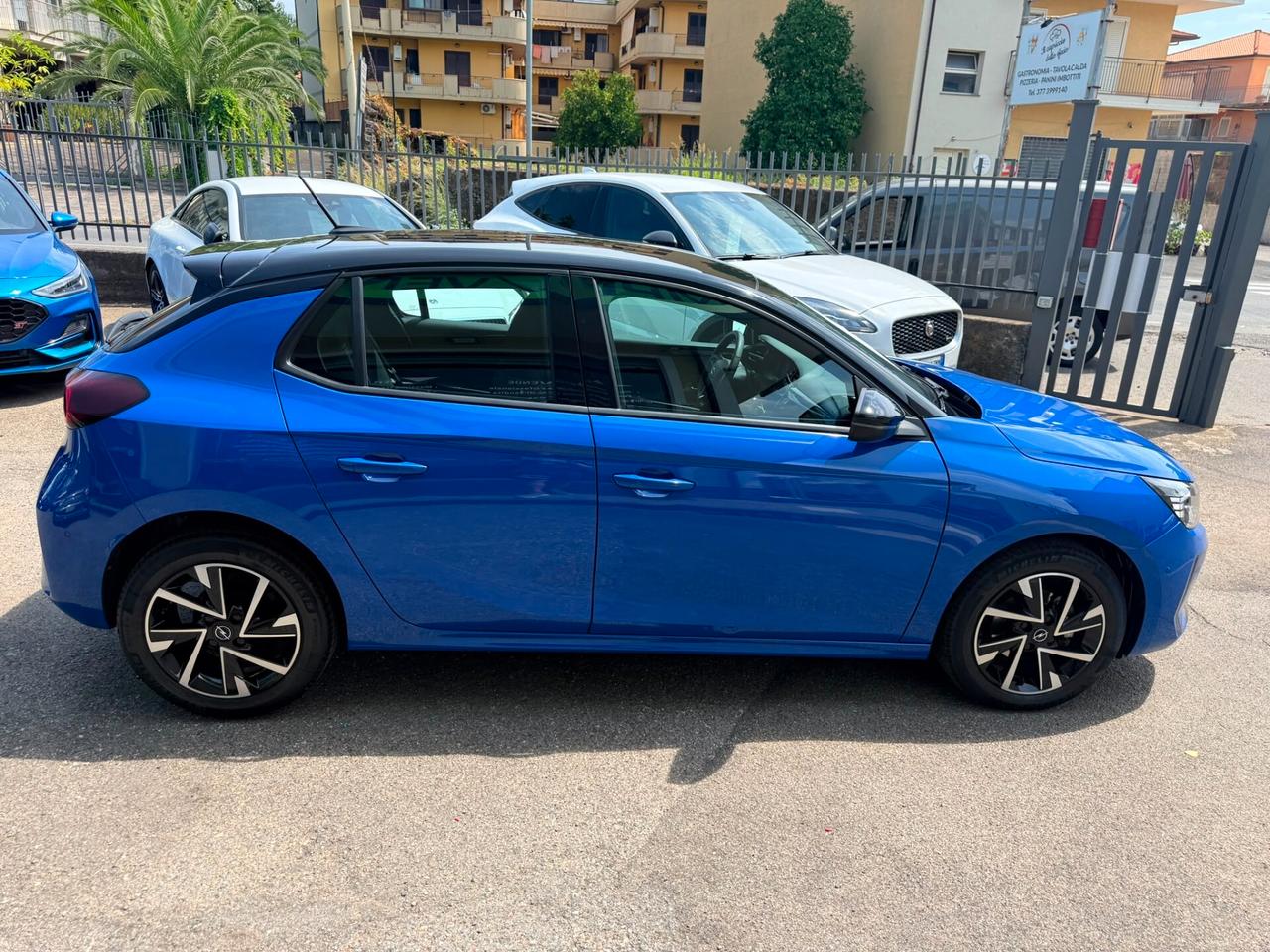 Opel Corsa 1.2 GS LINE