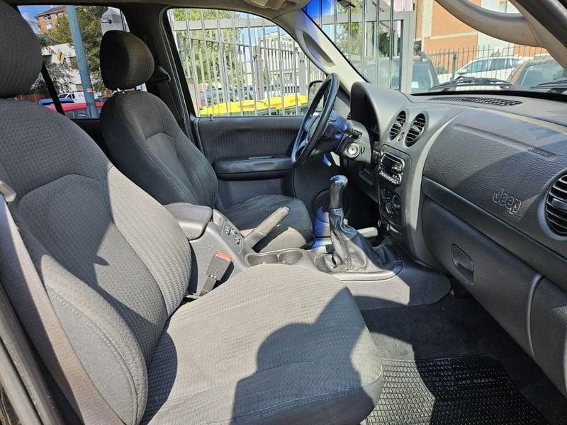 Jeep Cherokee Cherokee 2.5 crd Sport