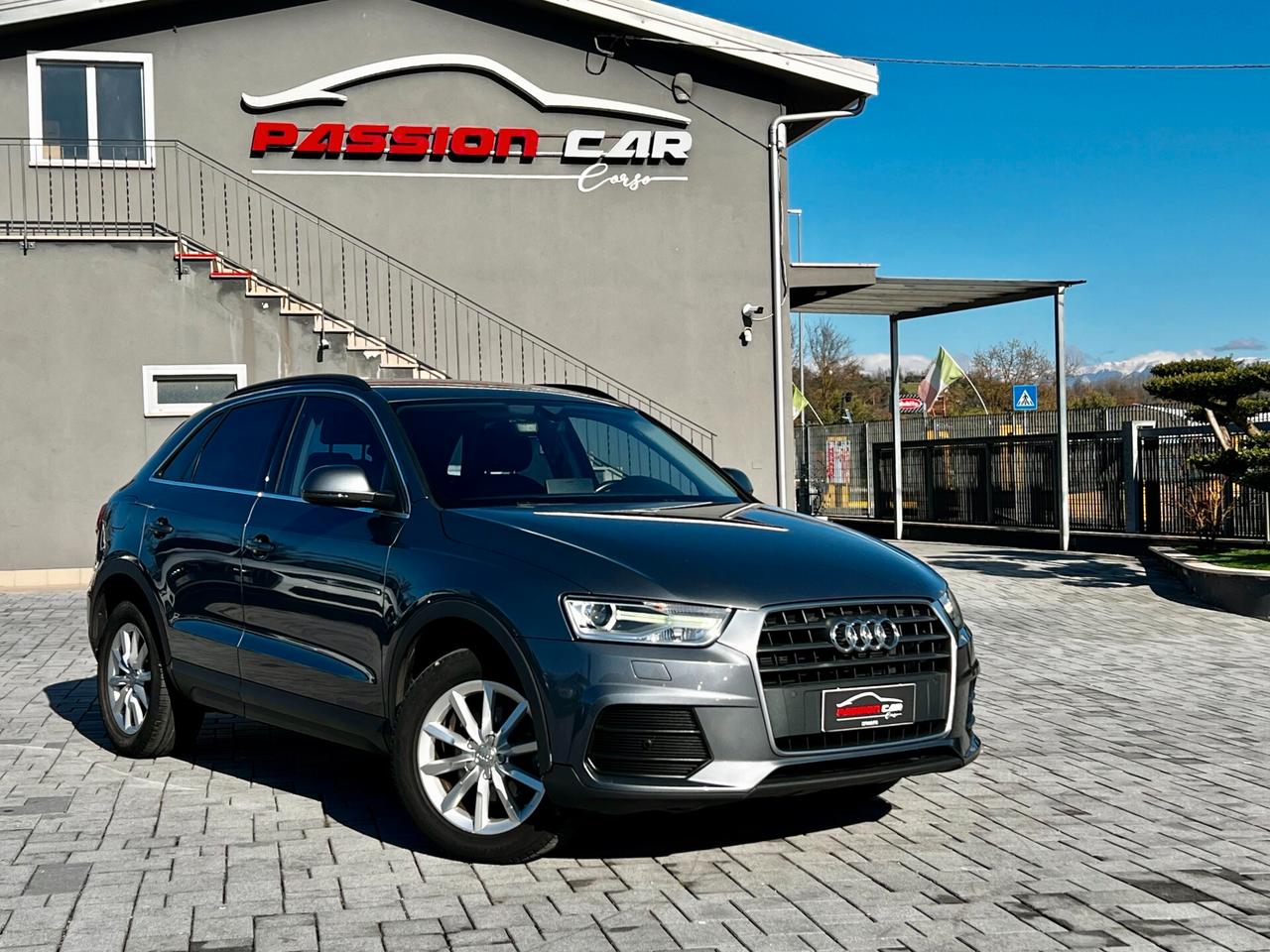 Audi Q3 2.0 TDI 120 CV Business S-TRONIC