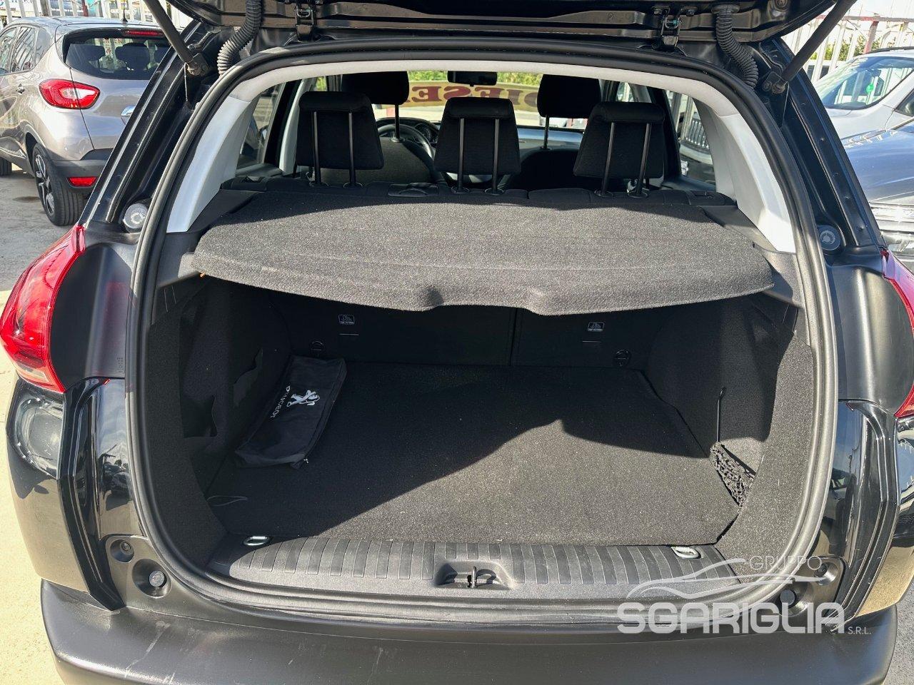 PEUGEOT 2008 1.6 HDI ALLURE