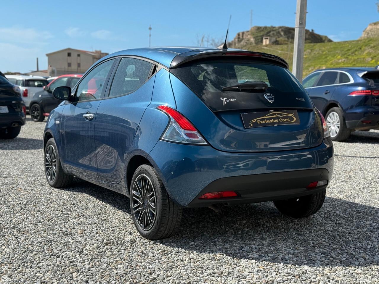 Lancia Ypsilon 1.0 FireFly 5 porte S&S Hybrid Gold Plus