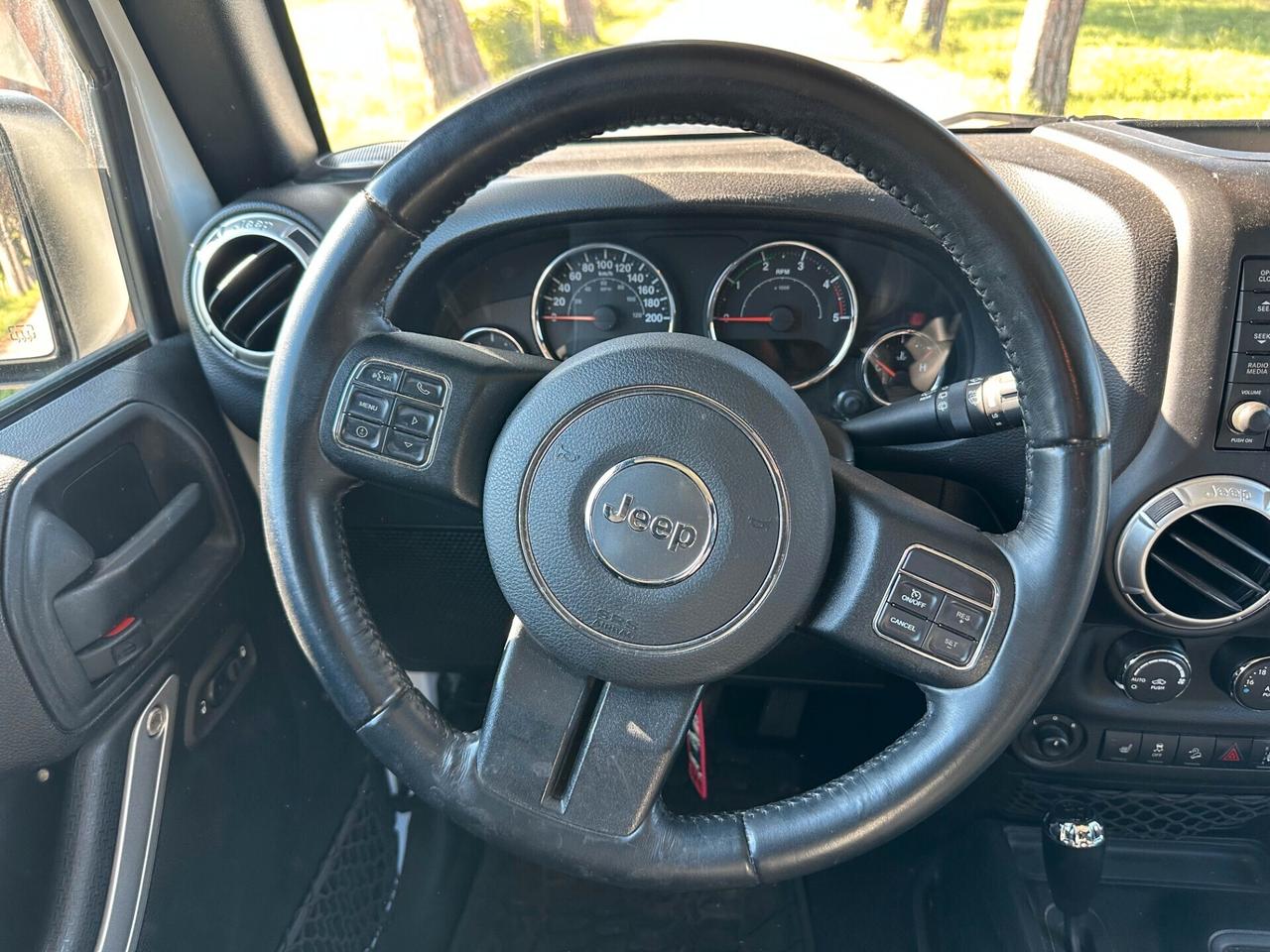 Jeep Wrangler 2.8 CRD DPF Sahara Auto