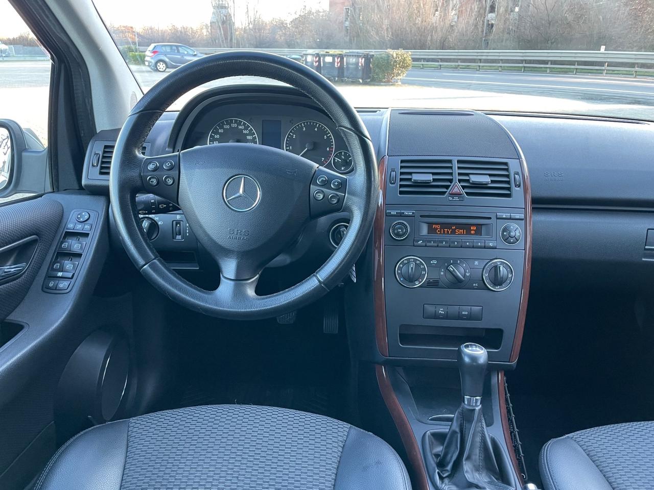 Mercedes-benz A 160 BlueEFFICIENCY Elegance