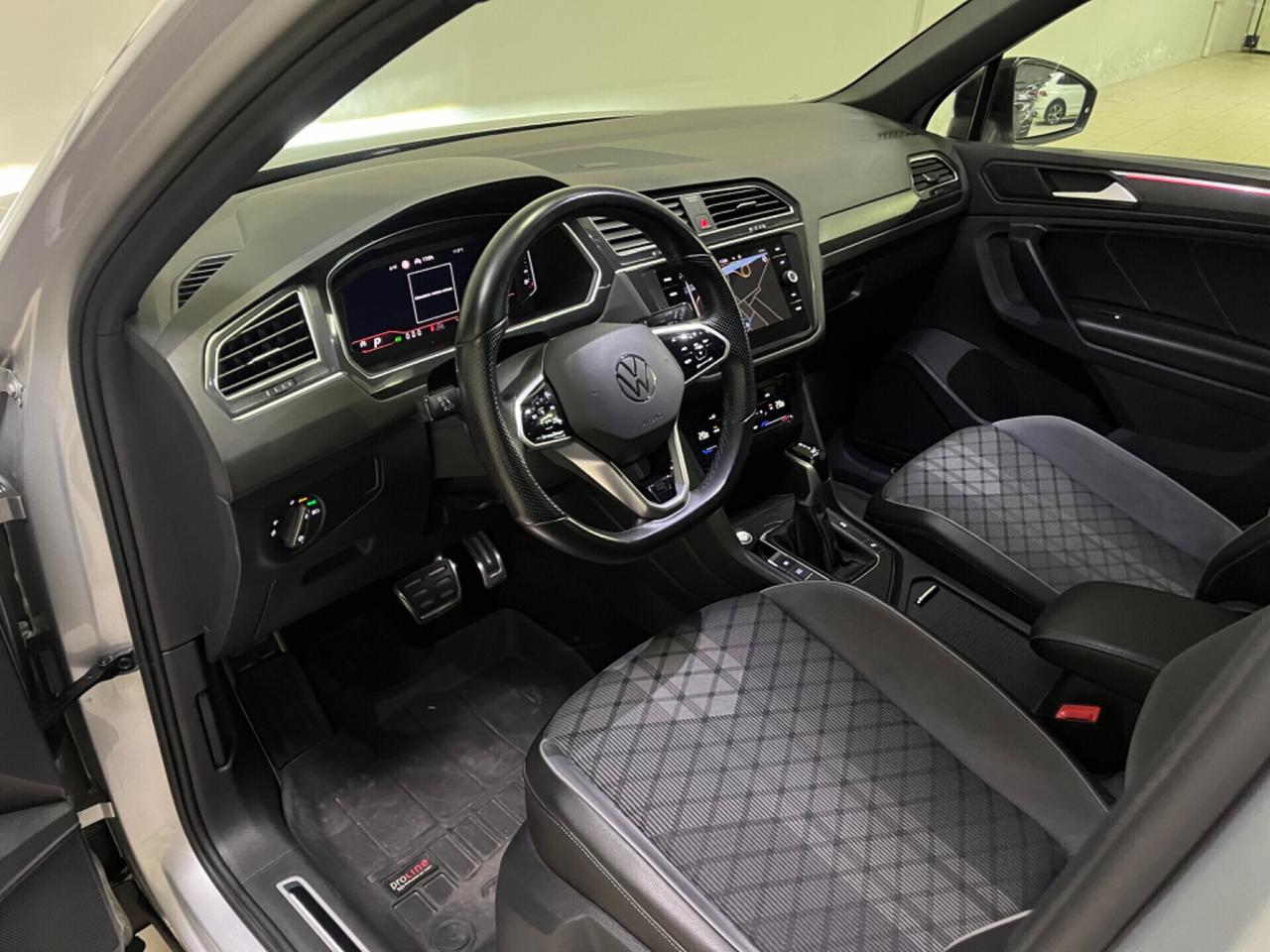 Volkswagen Tiguan 2.0 TDI 150 CV SCR DSG R-Line