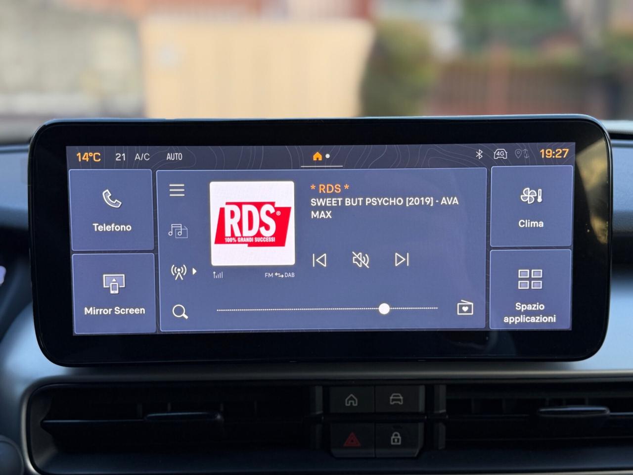 Jeep Avenger 1.2 e-Hybrid 110 cv MHEV Summit