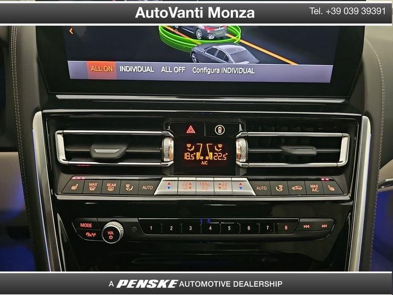 BMW Serie 8 840i xDrive Cabrio