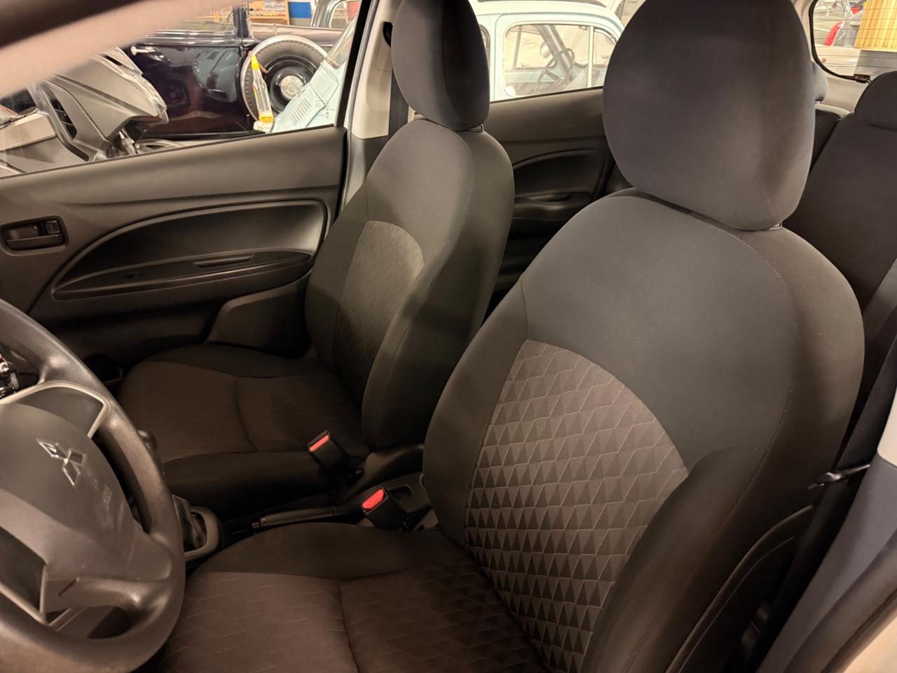 Mitsubishi Space Star 1.0 First Edition