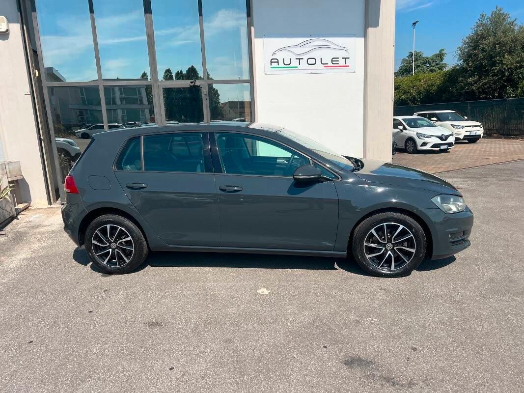 Volkswagen Golf 1.6 tdi Trendline 90cv 5p E6