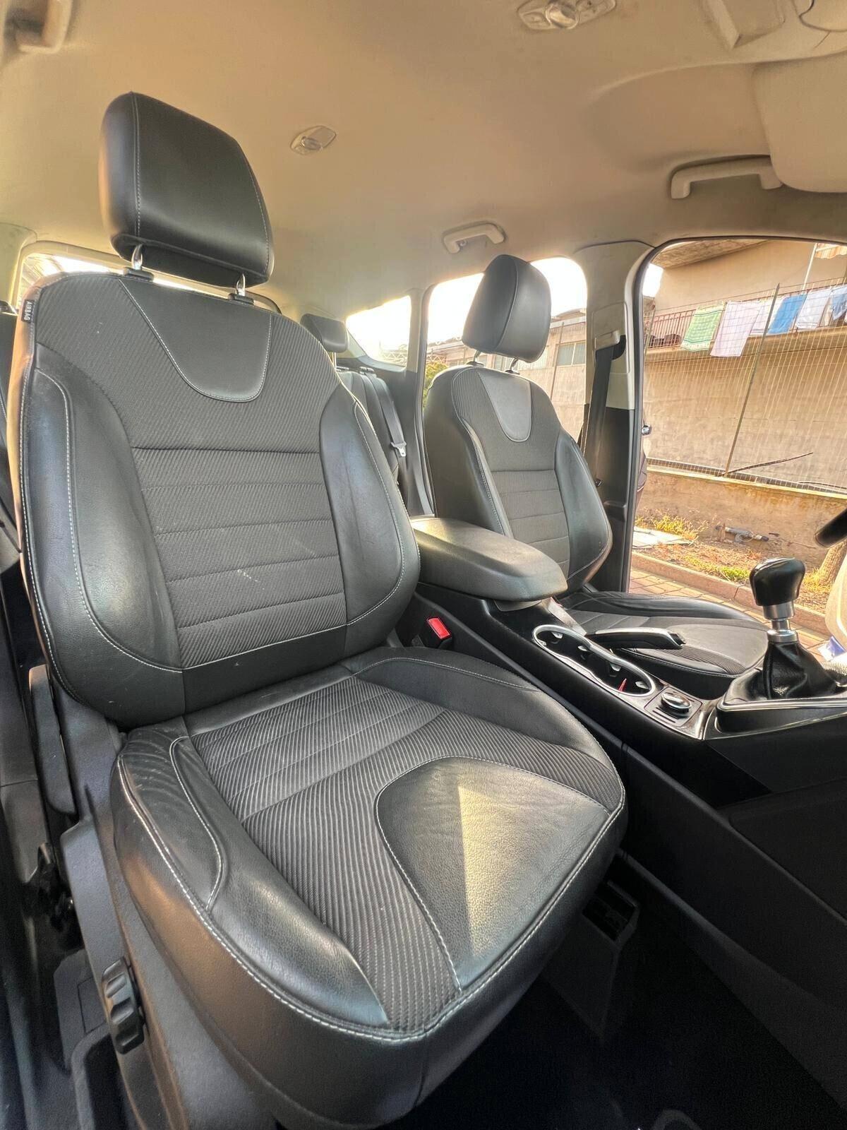 Ford Kuga 2.0 TDCI 150 CV S&S 4WD Titanium