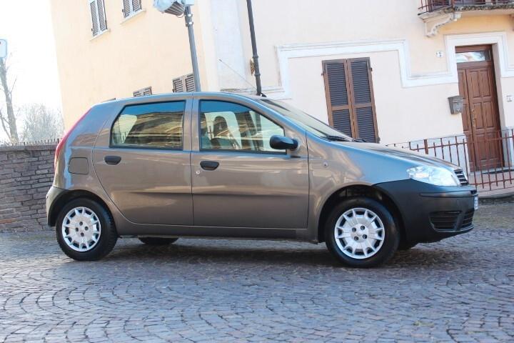 Fiat Punto Classic 1.2 5 porte MOTORE FIRE EX PENSIONATA GOMME 4 STAGIONI DA VETRINA