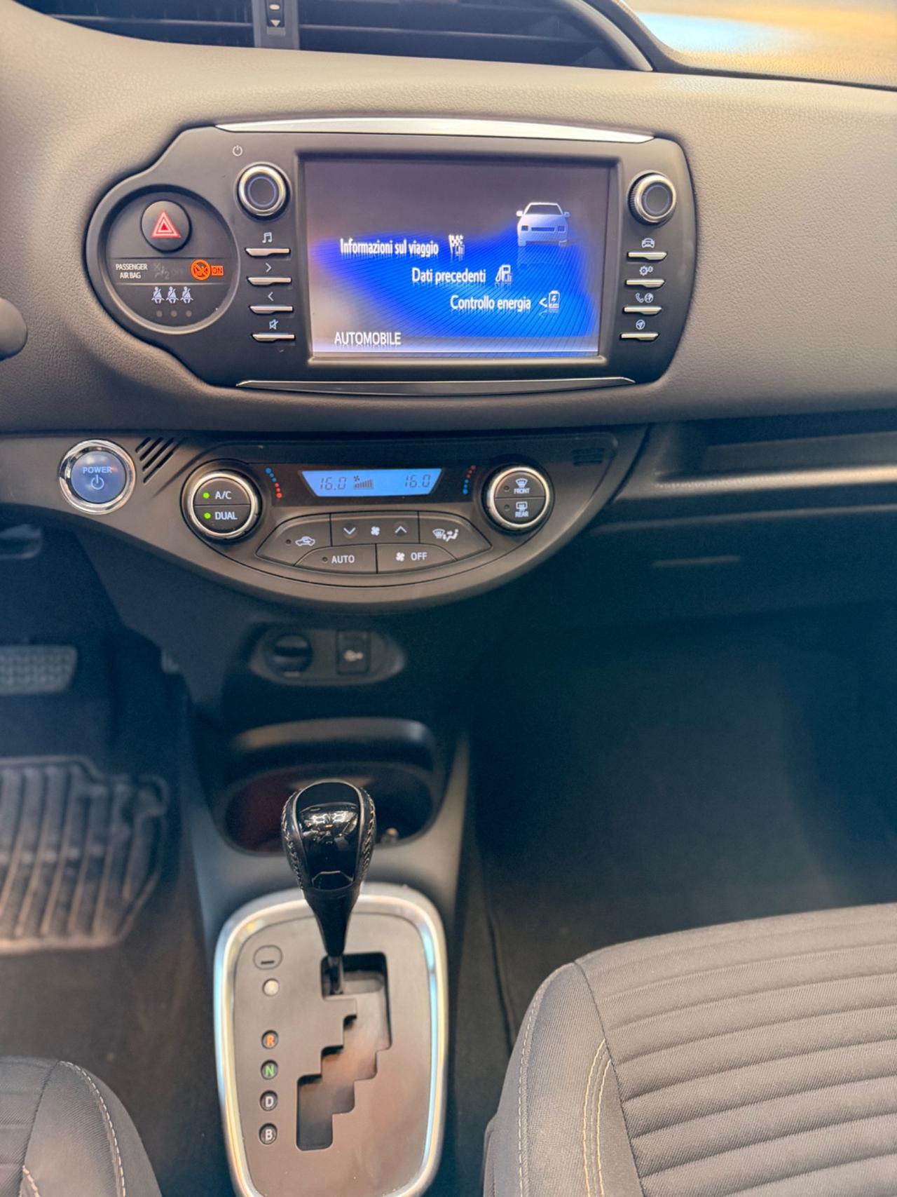 Toyota Yaris 1.5 Hybrid 5 porte Team