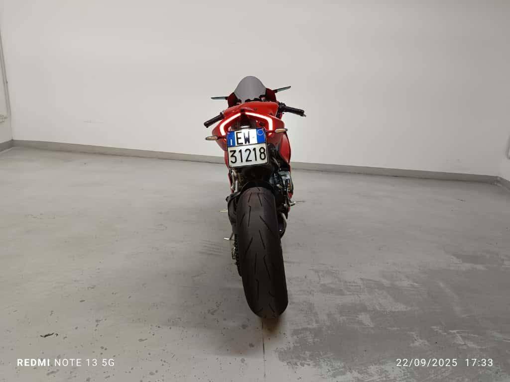 DUCATI Panigale V2 955 Red