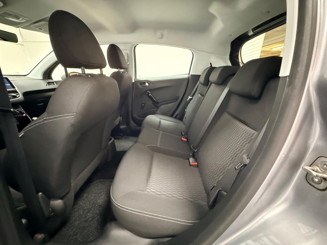 Peugeot 208 BHDi 100 CV 5 P. Allure 04/2019 Euro 6B Neopatentati