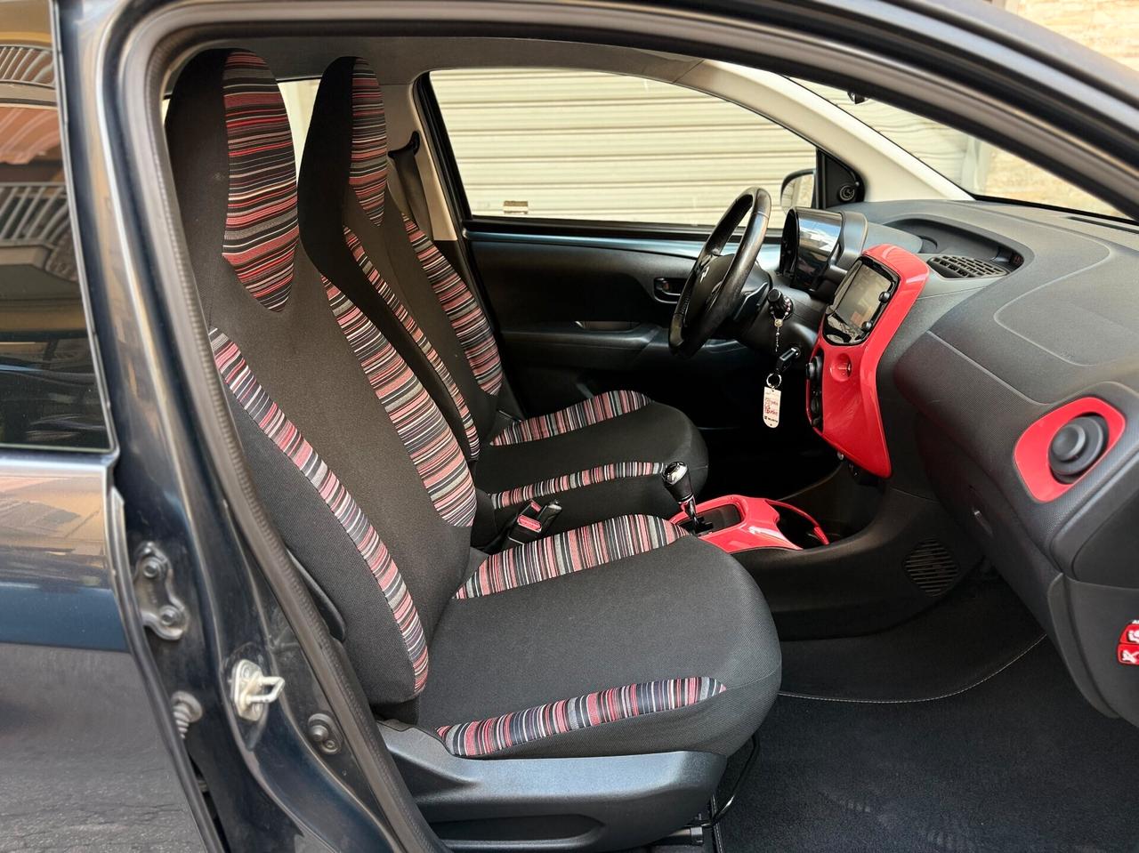 Citroen C1 VTi 68 ETG 5 porte Shine AUTOMATICA !!!