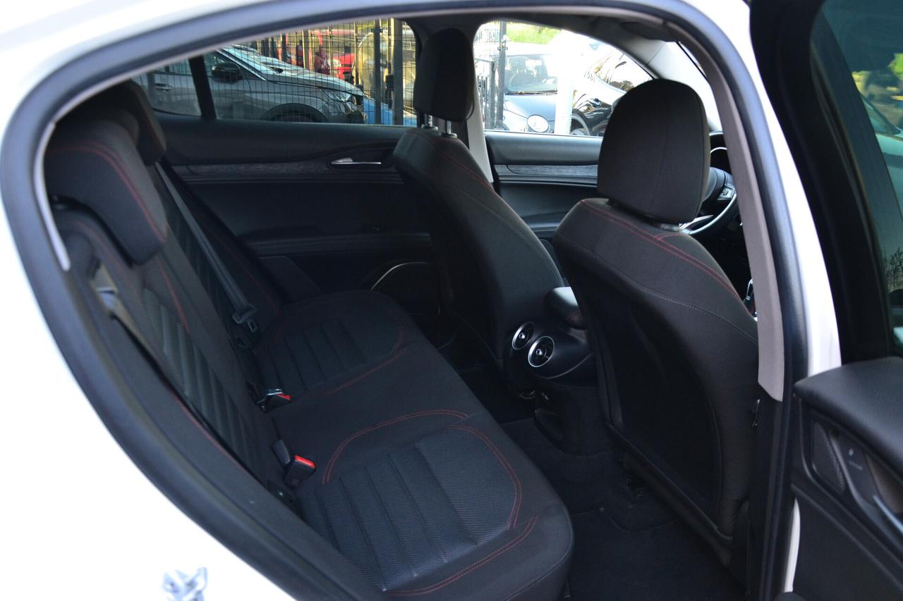 Alfa Romeo Stelvio 2.2 160CV AT8 **PREZZO VERO**LED-NAV-RCAM+PDC