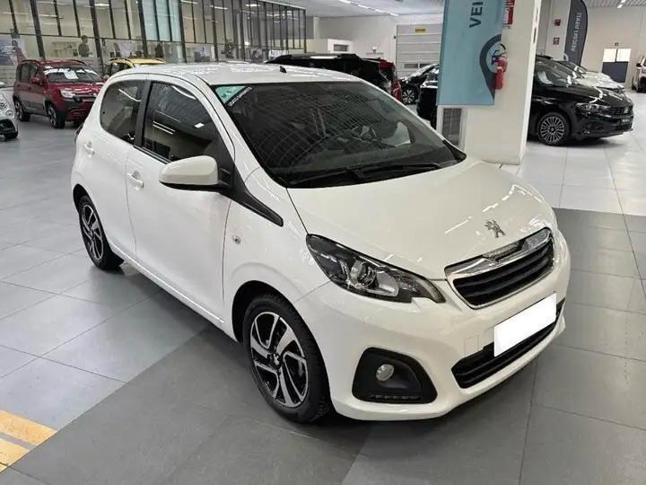 Peugeot 108 Active VTi 72cv S&S Neopatentati