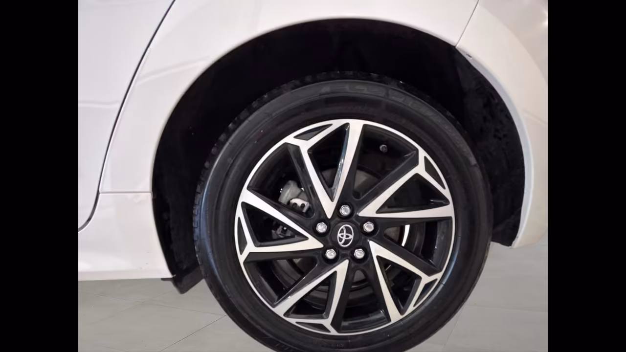 TOYOTA Yaris IV 2020 - Yaris 1.5h Trend