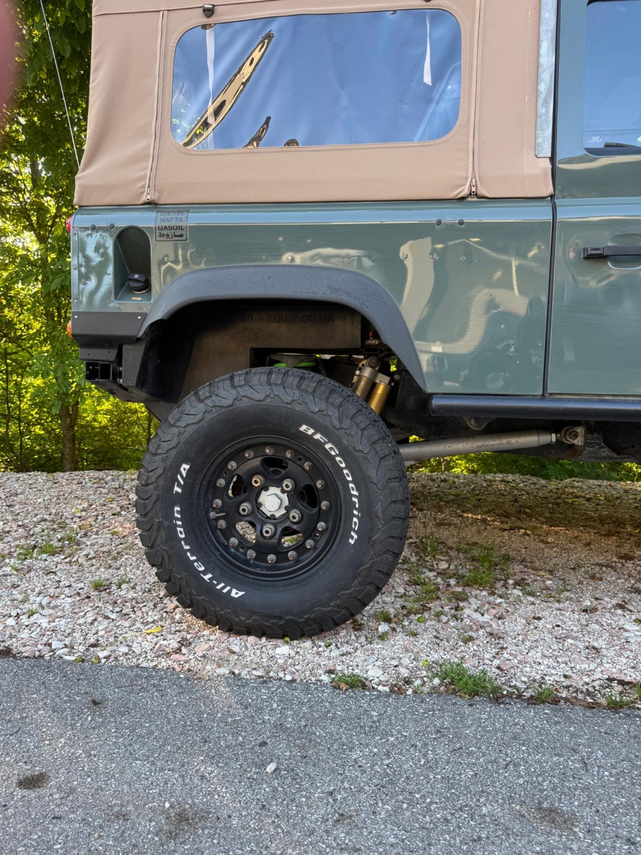 Land Rover Defender 90 2.4 TD4 Soft top E