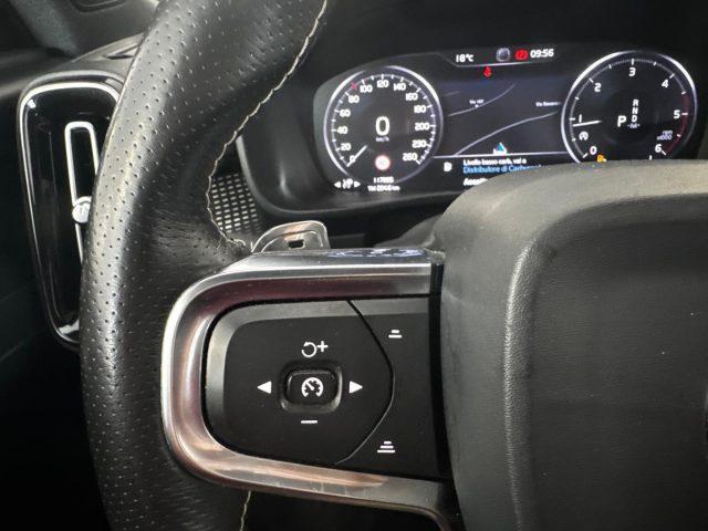 VOLVO XC40 2.0 D3 150 CV Geartronic R-design