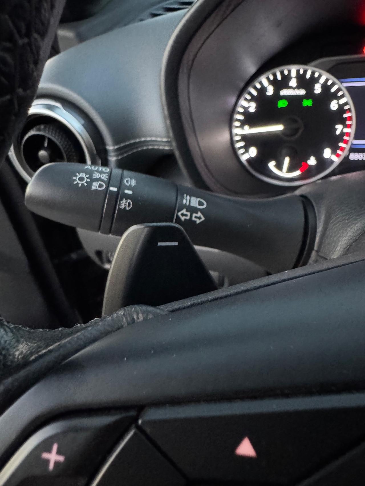Nissan Juke CAMBIO AUTOMATICO/FARI FULL LED