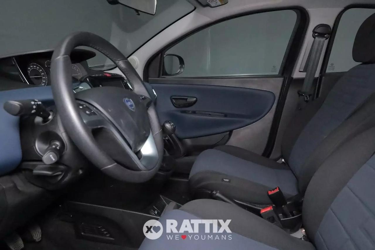Lancia Ypsilon 1.0 Firefly Hybrid 70CV Platino