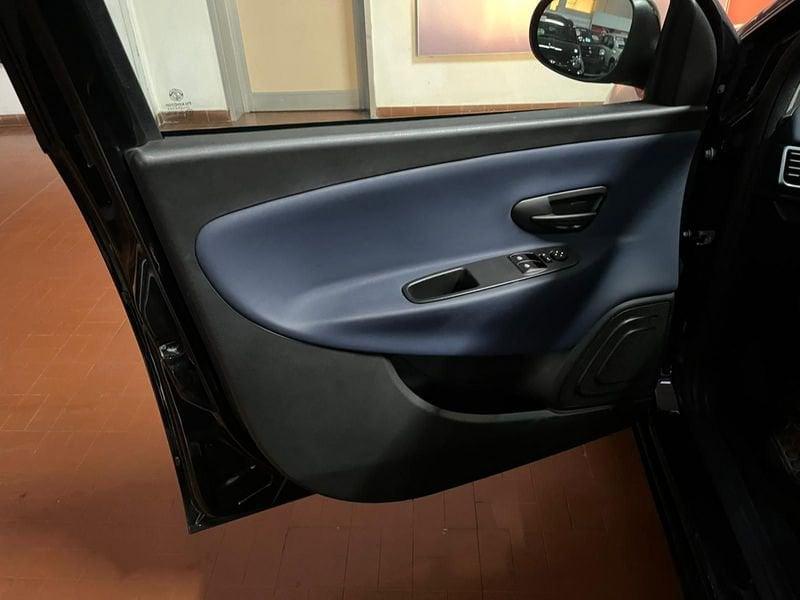 Lancia Ypsilon Ypsilon 1.0 FireFly 5 porte S&S Hybrid Silver Plus