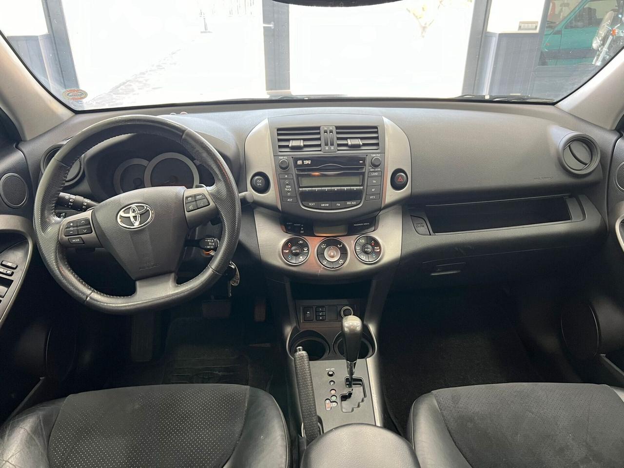 Toyota RAV4 2.2 d-cat Luxury CAMBIO AUTOMATICO