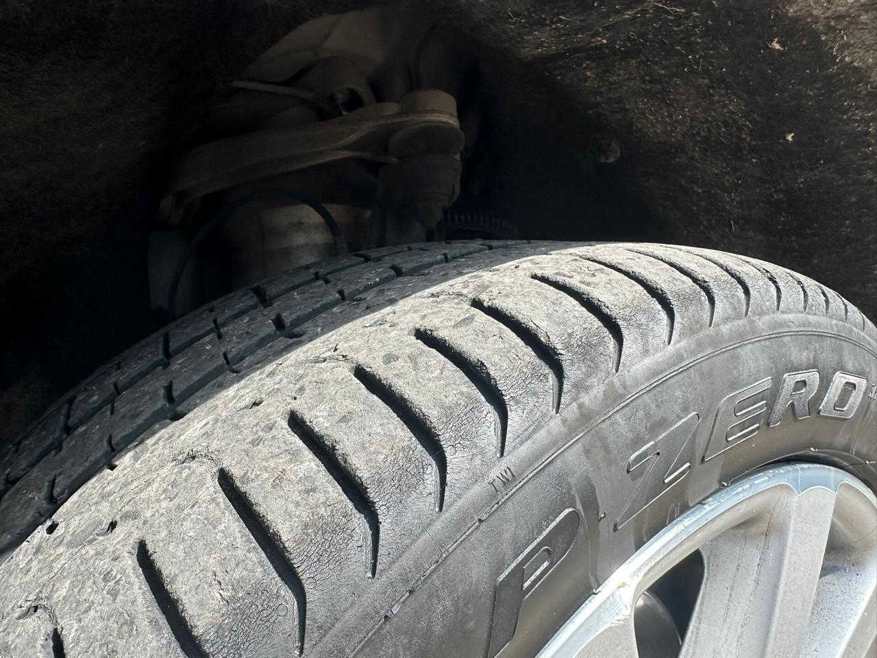 Volkswagen Touareg 6.0 W12 450cv UNIPRO