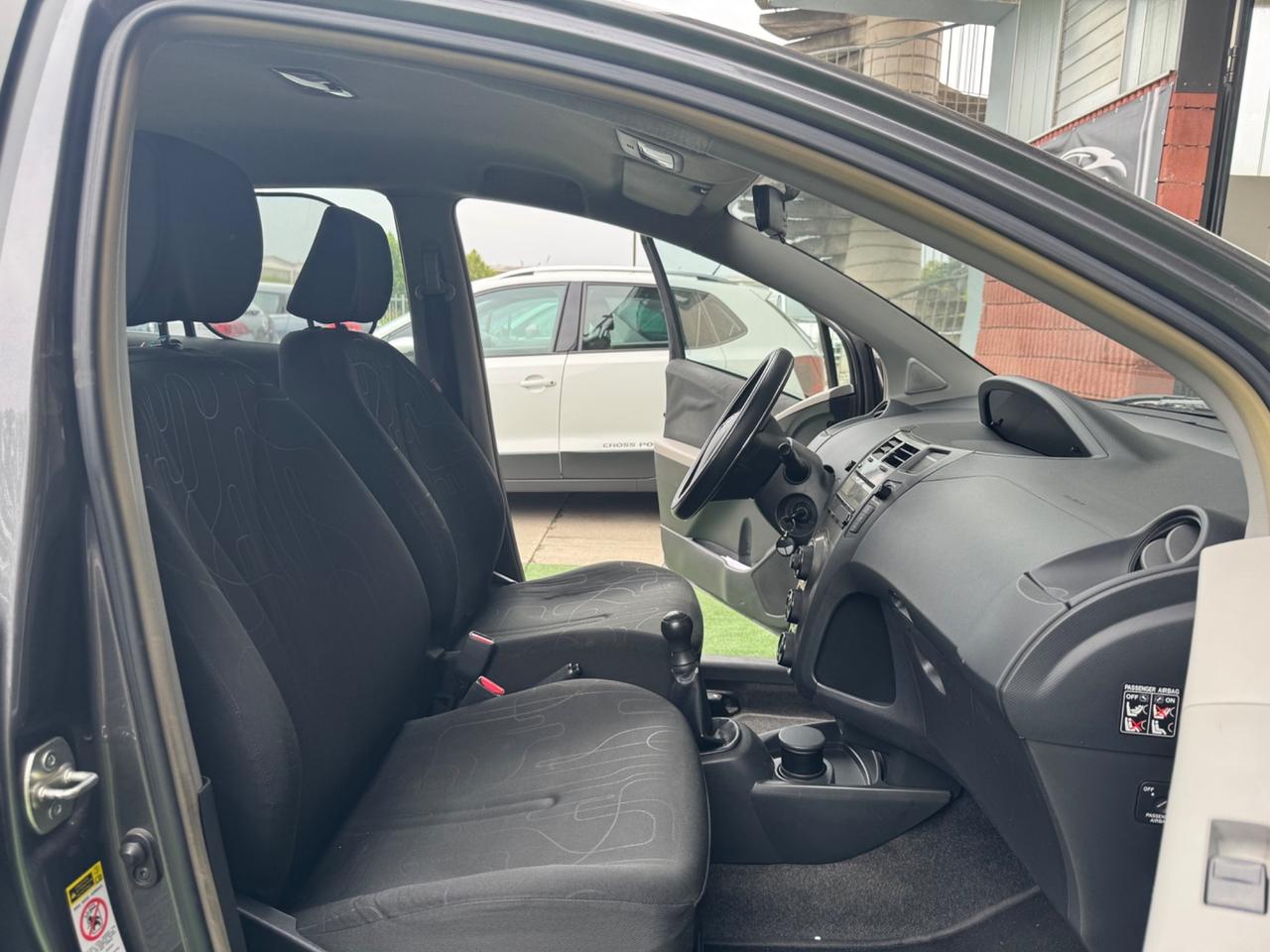 Toyota Yaris 1.0 5 porte Sol GPL