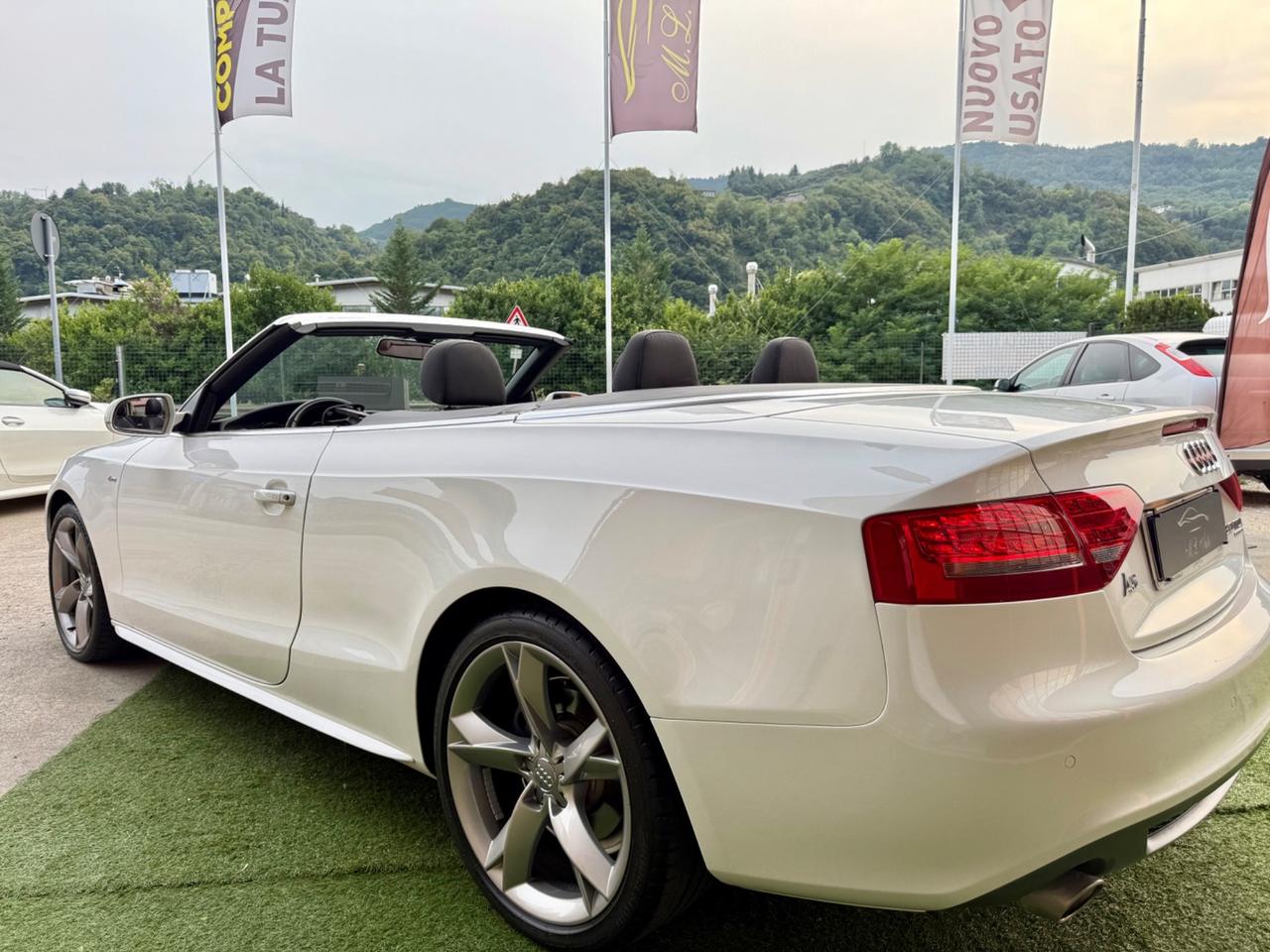 Audi A5 Cabrio 3.0 V6 TDI QUATTRO S-LINE