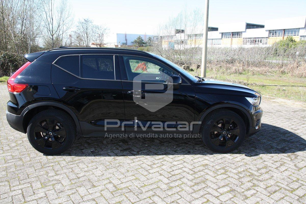 VOLVO XC40 T2 Geartronic Momentum