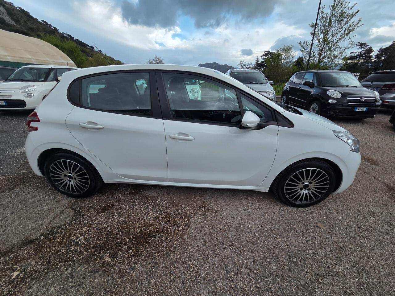 Peugeot 208 1.4 HDi 5 porte Allure