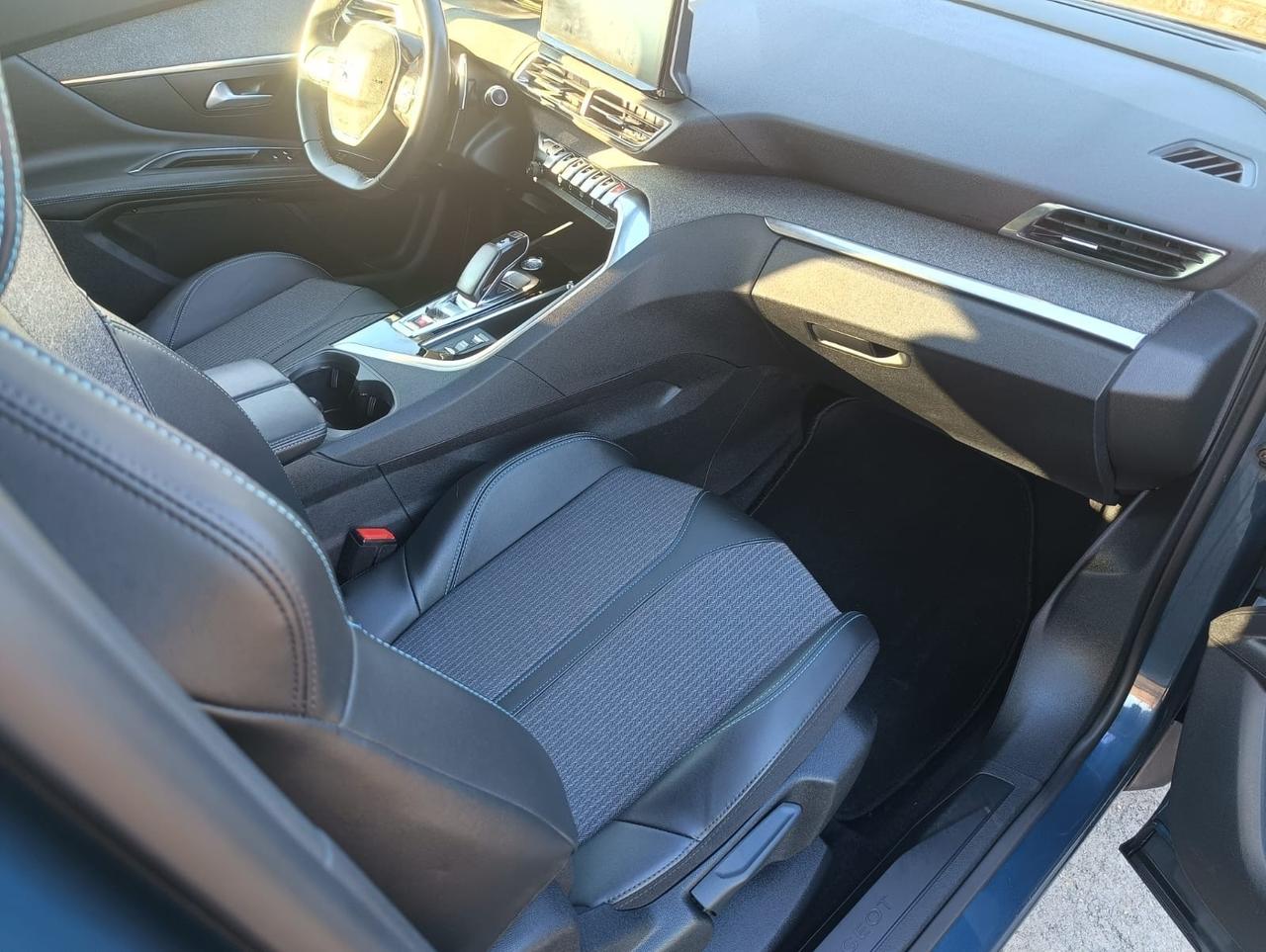 Peugeot 3008 Hybrid4