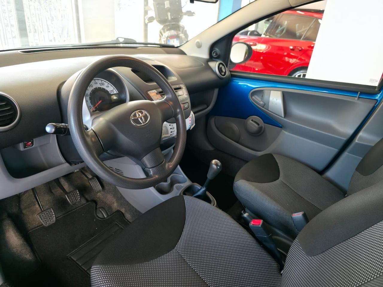 Toyota Aygo 1.0 5p 100000km 2011 tua a 100/mese