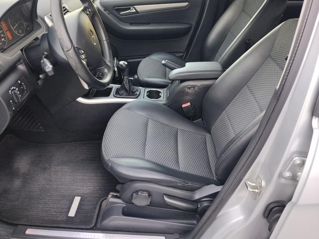 Mercedes-benz A 150 BlueEFFICIENCY Executive