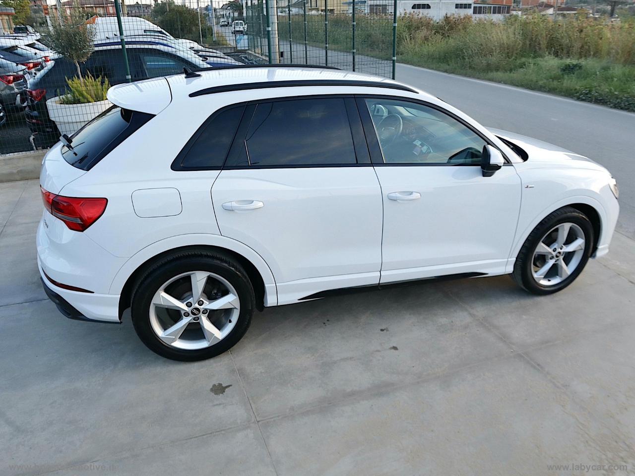 AUDI Q3 150CV S-LINE RETROCAMERA BLACK EDITION