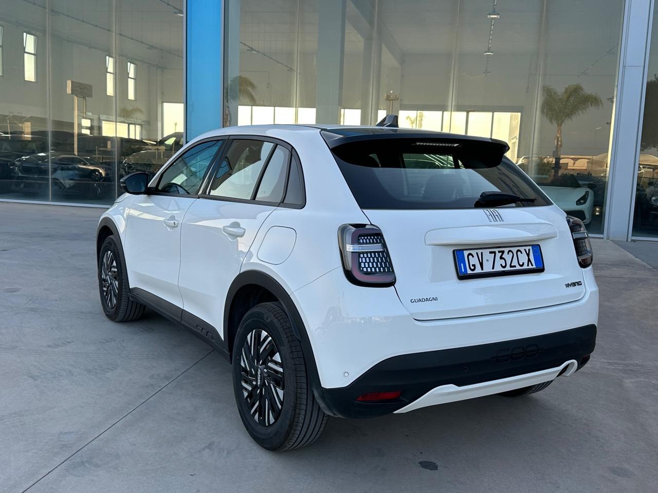 Fiat 600 1.2 hybrid 110cv auto