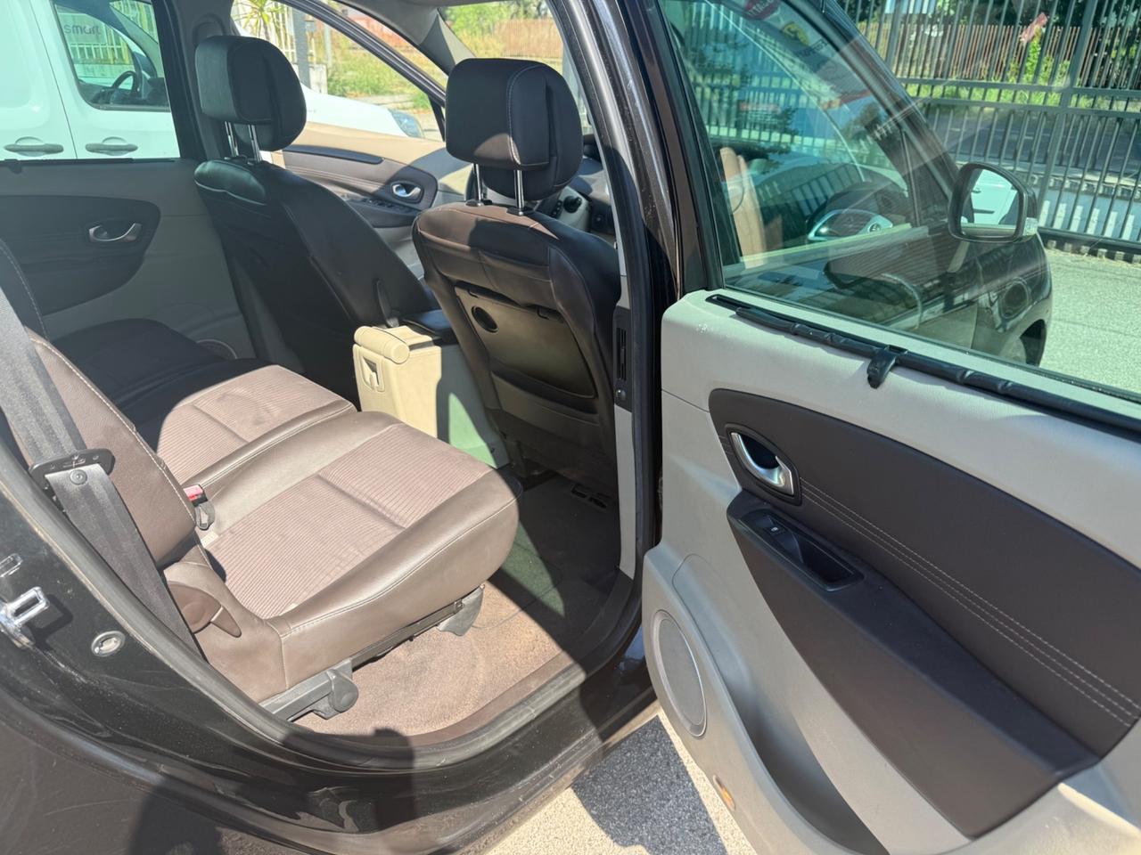 Renault Scenic Scénic X-Mod 1.9 dCi 130CV Dynamique