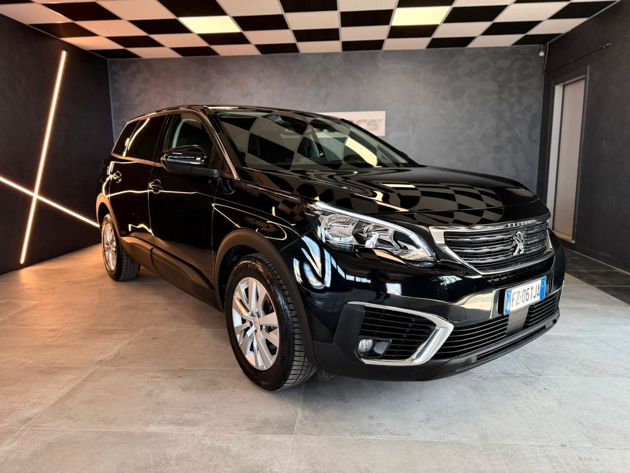 Peugeot 5008 BlueHDi 130 S&S Business