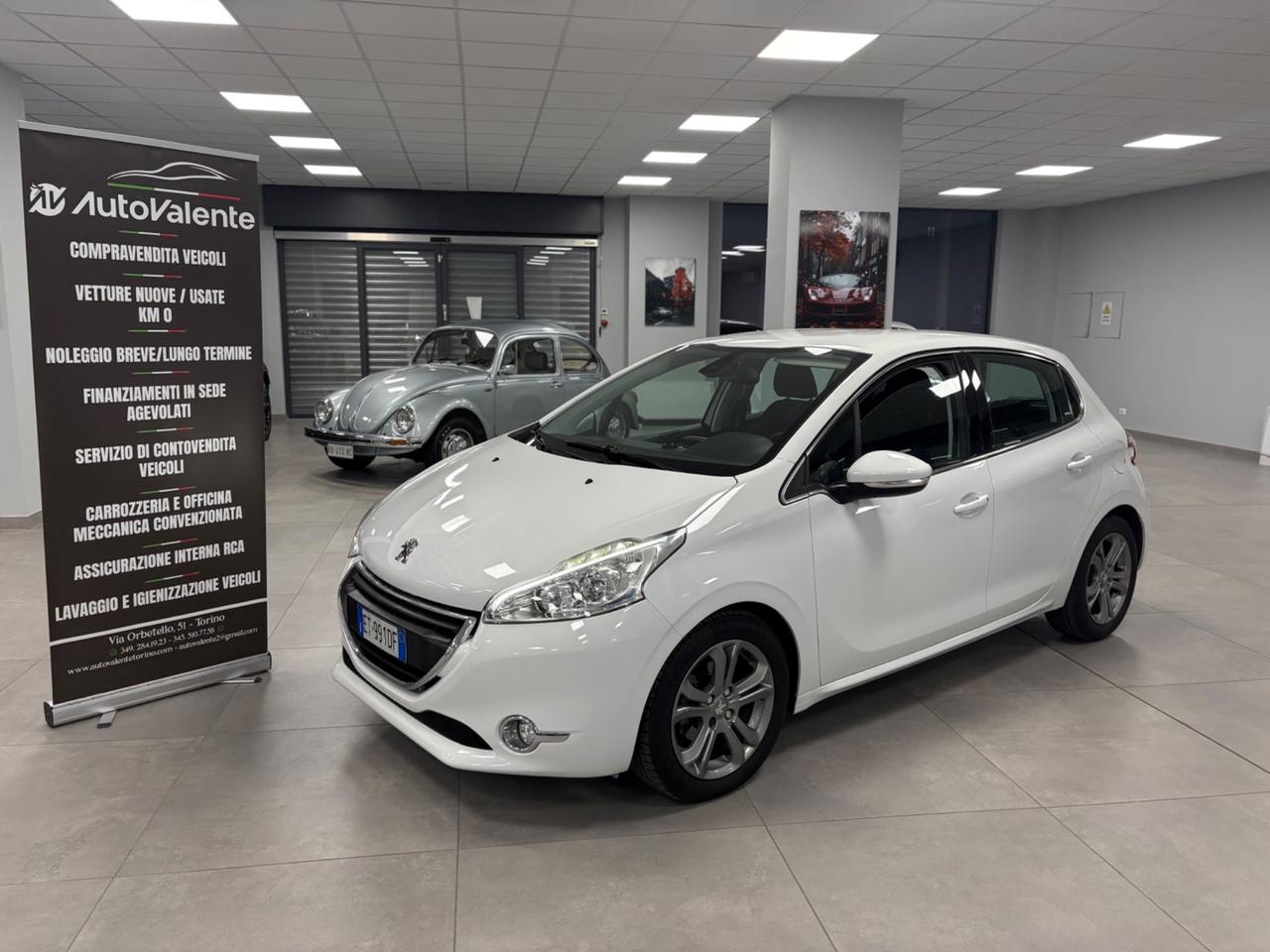 Peugeot 208 1.6 hdi 92 CV 2013 neopatentati