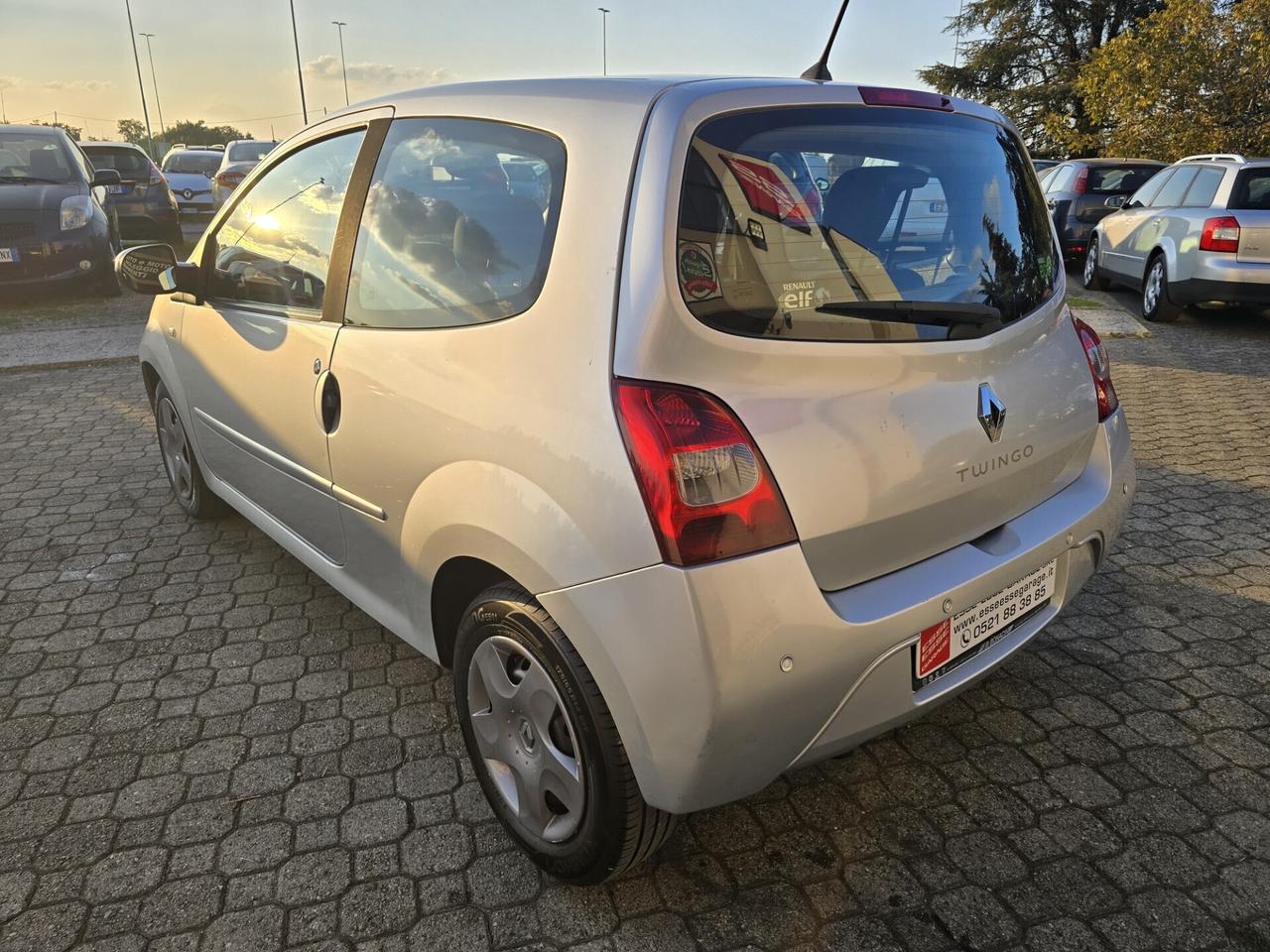 Renault Twingo 1.2 b. |NEOPATENTATI