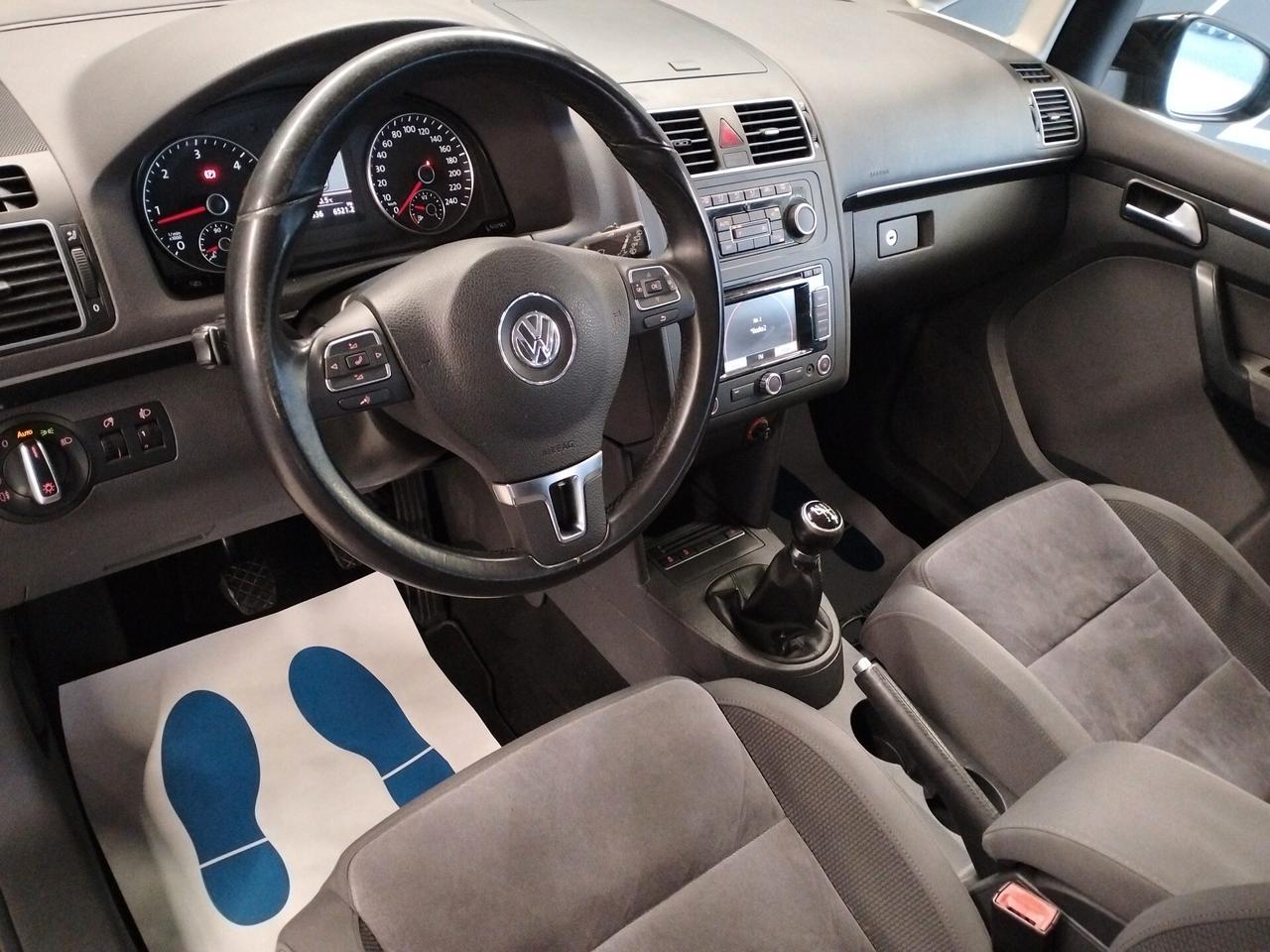 Volkswagen Touran 1.6 TDI Comfortline - 7 POSTI - TETTO APRIBILE - OPERATORI DEL SETTORE