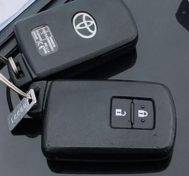 Toyota Auris Touring Sports 1.8 Hybrid Business