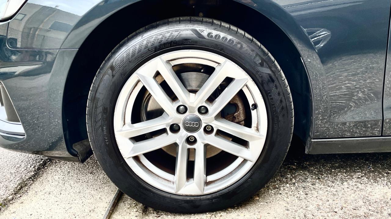 Audi A4 AUDI A4 AVANT 35 TDI S-TRONIC 163CV