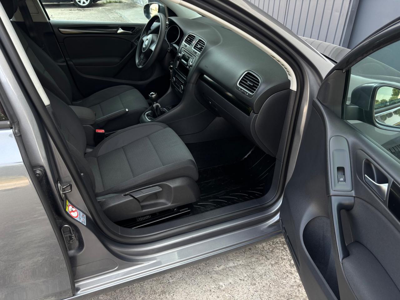 Volkswagen Golf 1.6 TDI. Neopatentati. Garanzia